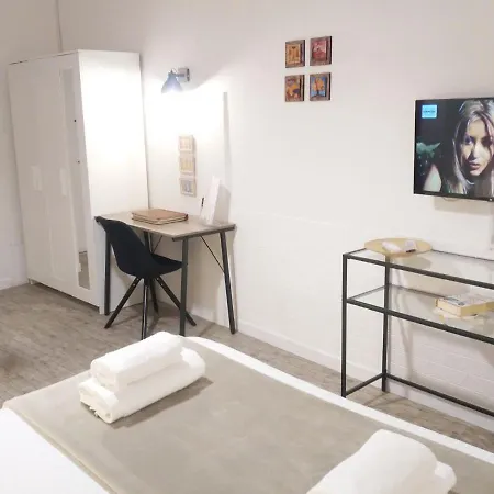 Bed Bed and breakfast 4*